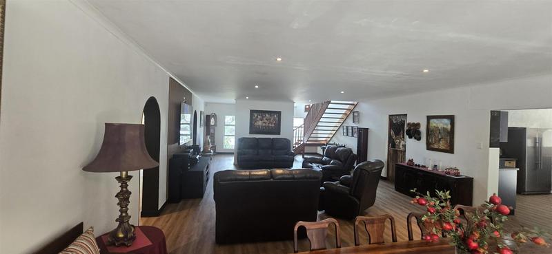 4 Bedroom Property for Sale in Tergniet Western Cape